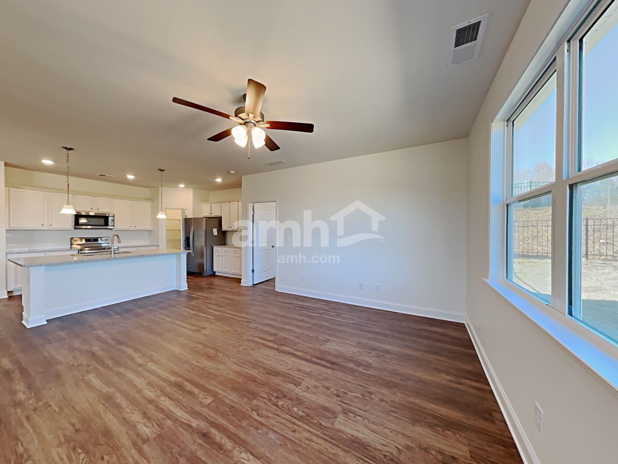 Building Photo - 7072 Creeksong Dr
