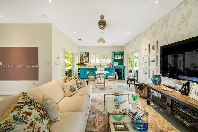 Building Photo - 6645 SW 73rd Ct