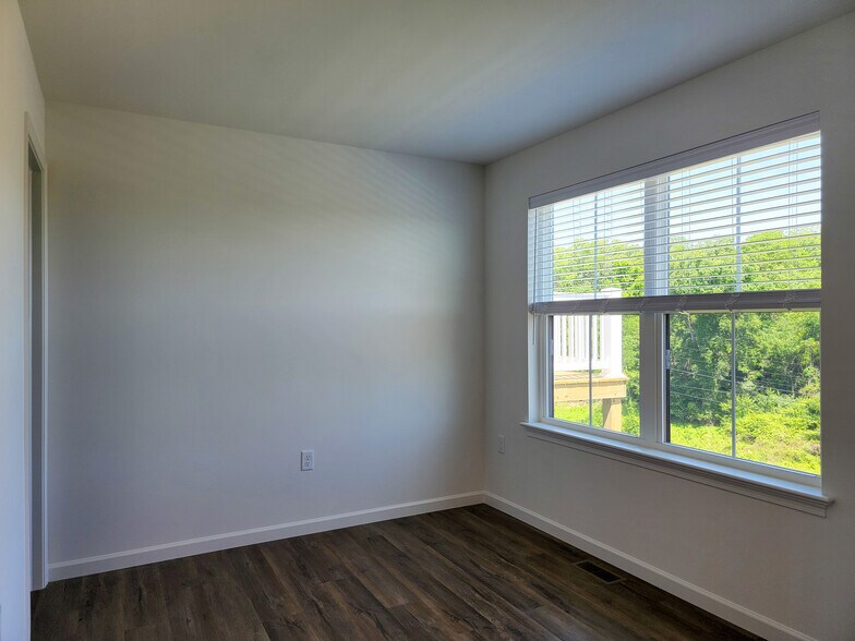 Building Photo - 2131 S Autumn Chase Dr