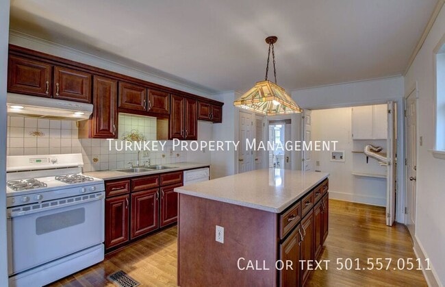 Building Photo - 5123 Lee Ave