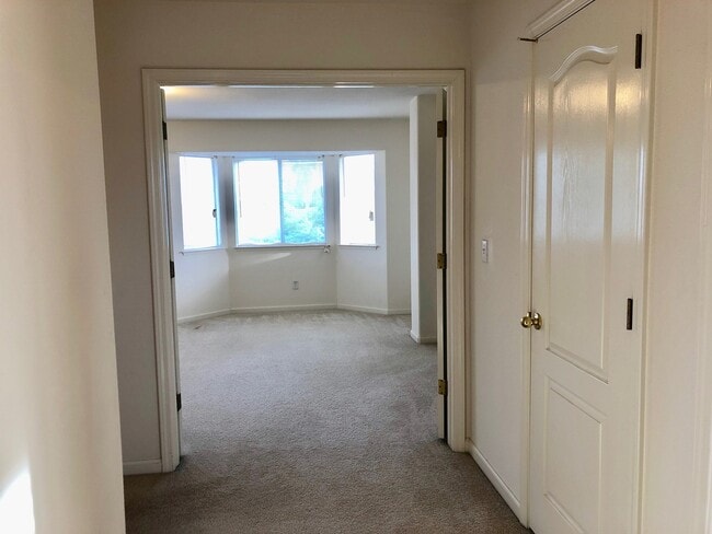 Building Photo - $2,595 Bullard & Polk, 4 Bedroom Home - W....