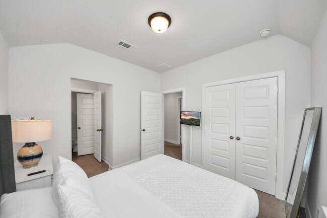 Building Photo - 10410 Carina Cloud Ln
