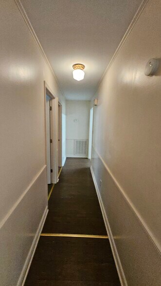 Building Photo - 1837 19th St NW