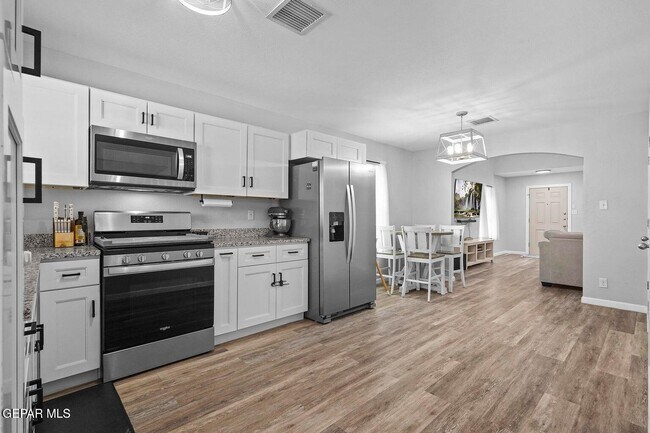 Building Photo - 14236 Rattler Point Dr