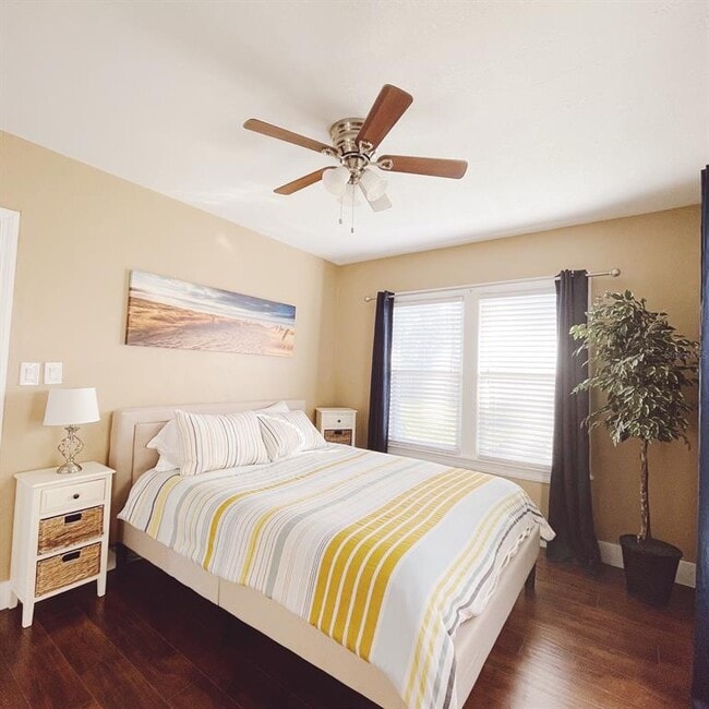 Building Photo - 4120 2nd Ave S