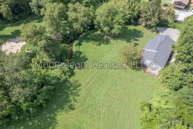 Building Photo - Beautiful Private Ranch House - Stream, Ya...