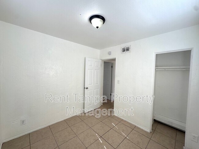 Building Photo - 626 31st St S