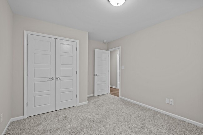 Building Photo - 118 Station Yard Rd