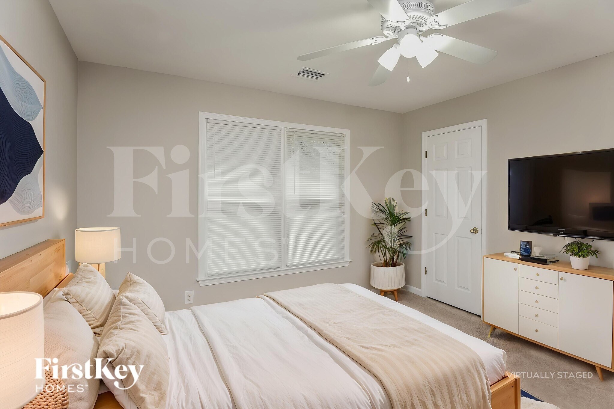 Building Photo - 3215 Maple Terrace Dr