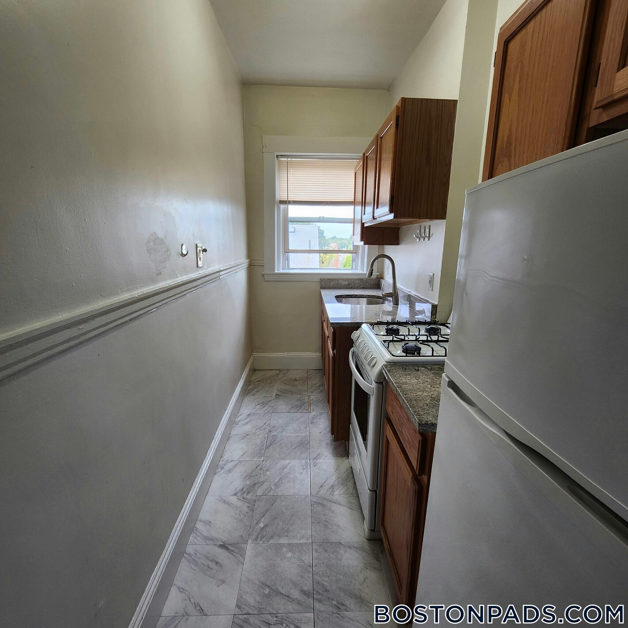 Building Photo - 163 Summer St