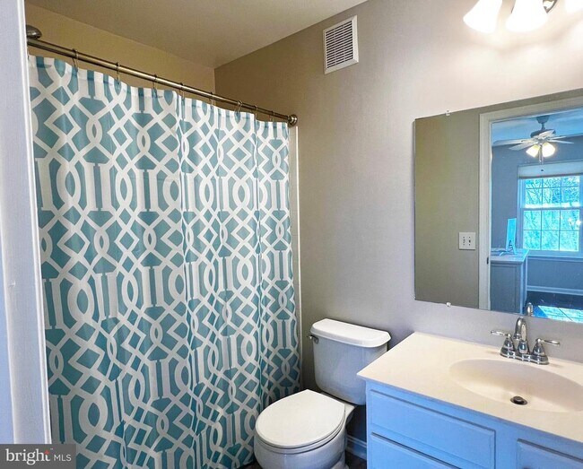 Building Photo - 45498 Whistling Terrace