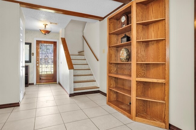 Building Photo - 1102 Mosher Ln