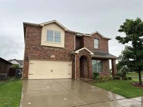Building Photo - 2300 Sundown Mesa Dr