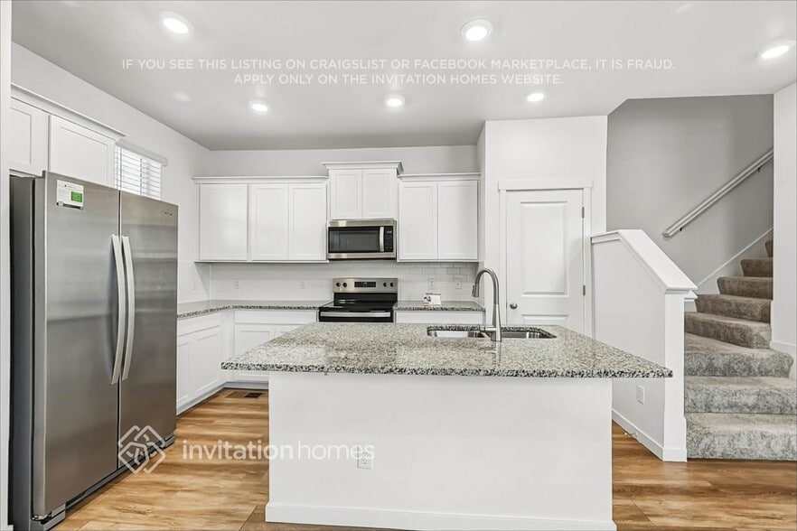 Building Photo - 257 S Uriah St