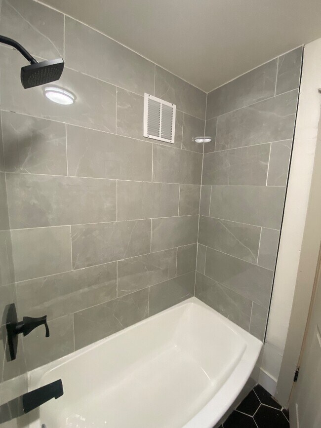 Building Photo - 4746 S Grand Blvd