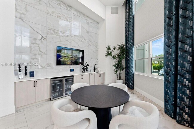 Building Photo - 3901 Coast View Pointe