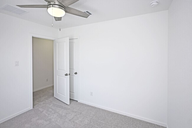Building Photo - 4949 Winecup Cv