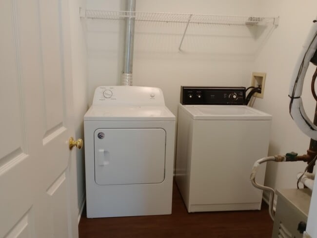 Building Photo - 3527 Prescott Dr