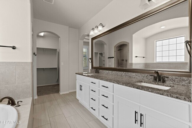 Building Photo - 1128 Paseo de Suerte Dr
