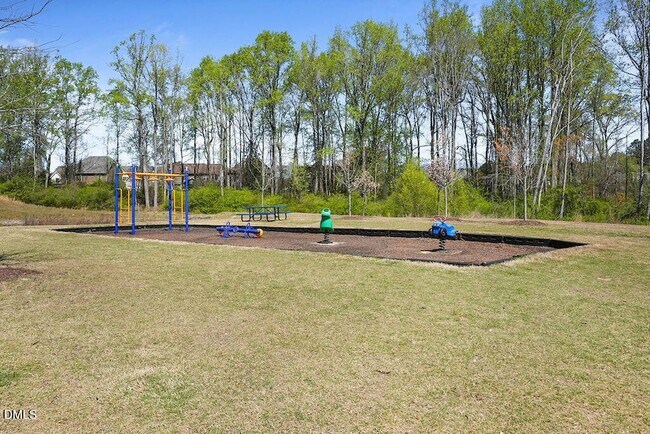 Building Photo - 319 Joneshaven Dr