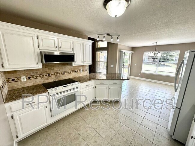 Building Photo - 8208 Greer Way