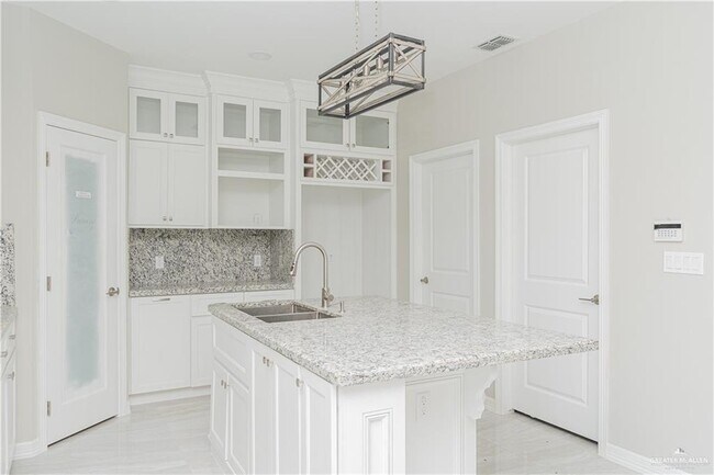 Building Photo - 3212 Erica Ln