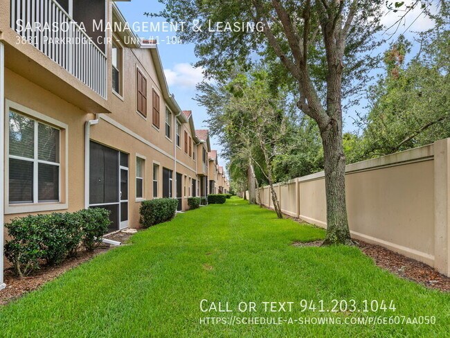 Building Photo - 3831 Parkridge Cir