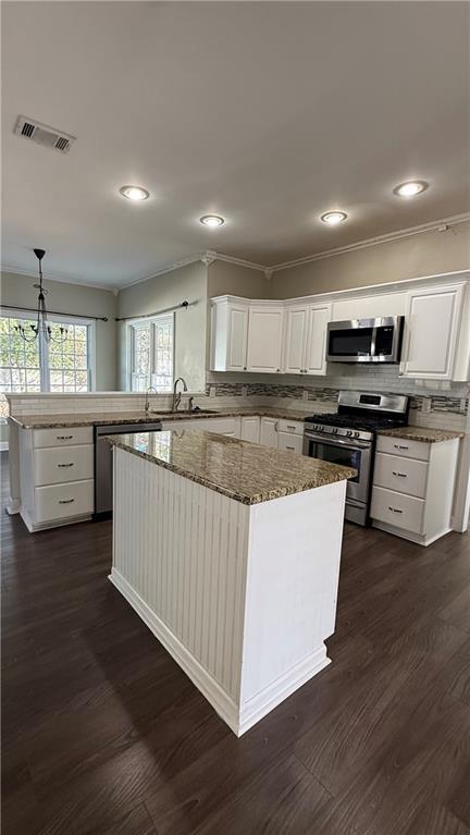 Building Photo - 11395 Brookhollow Trail