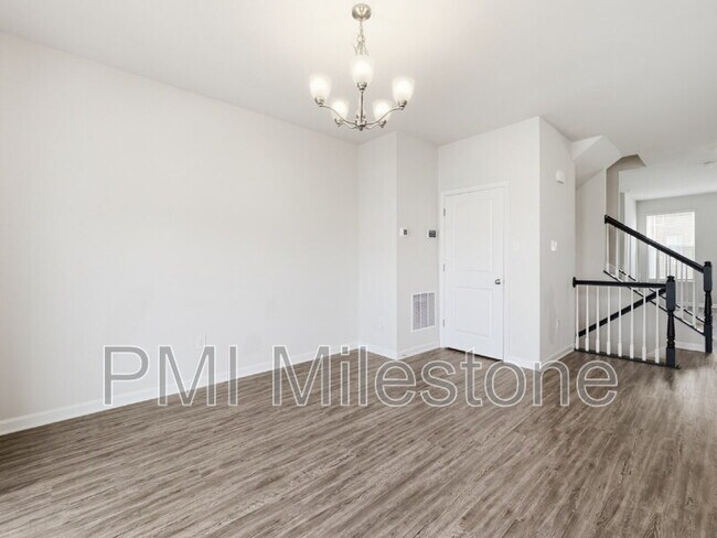 Building Photo - 7055 Delegate Pl