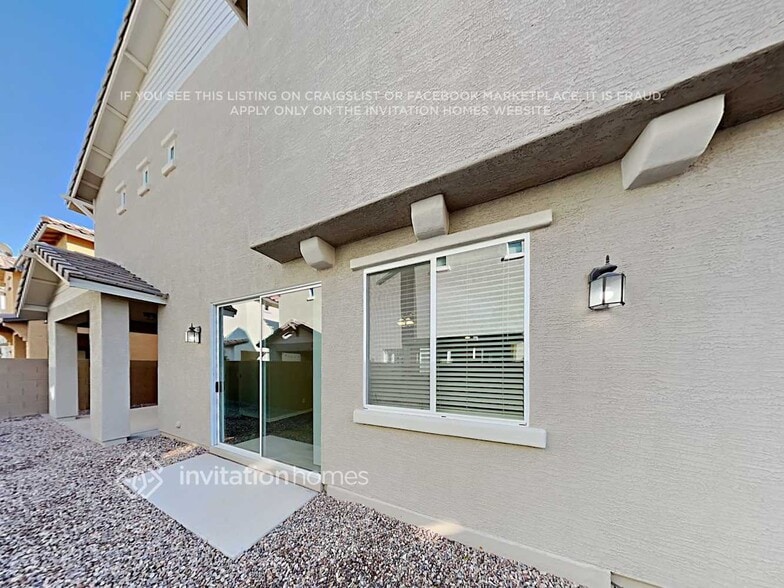 Building Photo - 4132 E Pony Ln