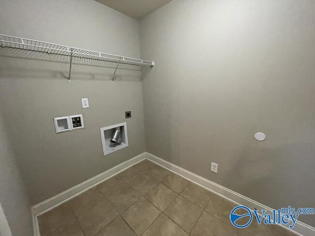 Building Photo - 711 River Landing Blvd SW