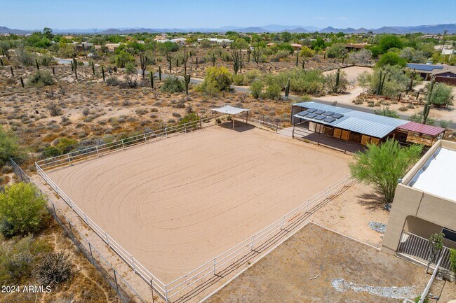 Building Photo - 26960 N 61st St