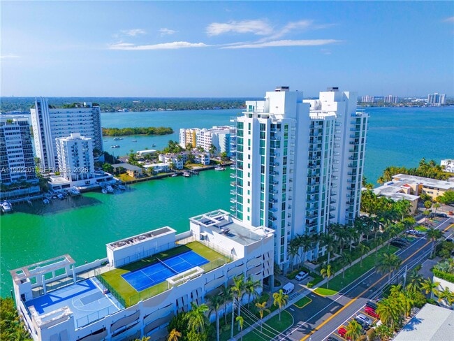 Building Photo - 7928 East Dr