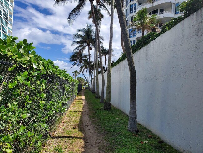 Building Photo - 1481 S Ocean Blvd