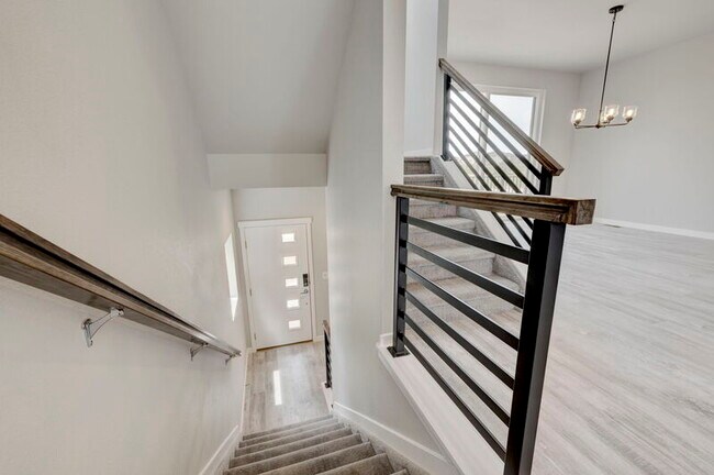 Building Photo - 8714 Vaunt Ct