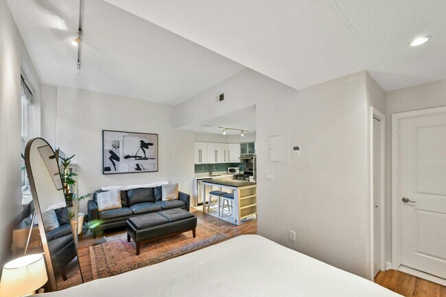 Building Photo - 120 Sherman Ave