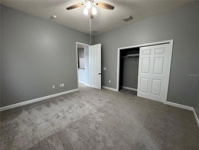 Building Photo - 142 Harrington Ct
