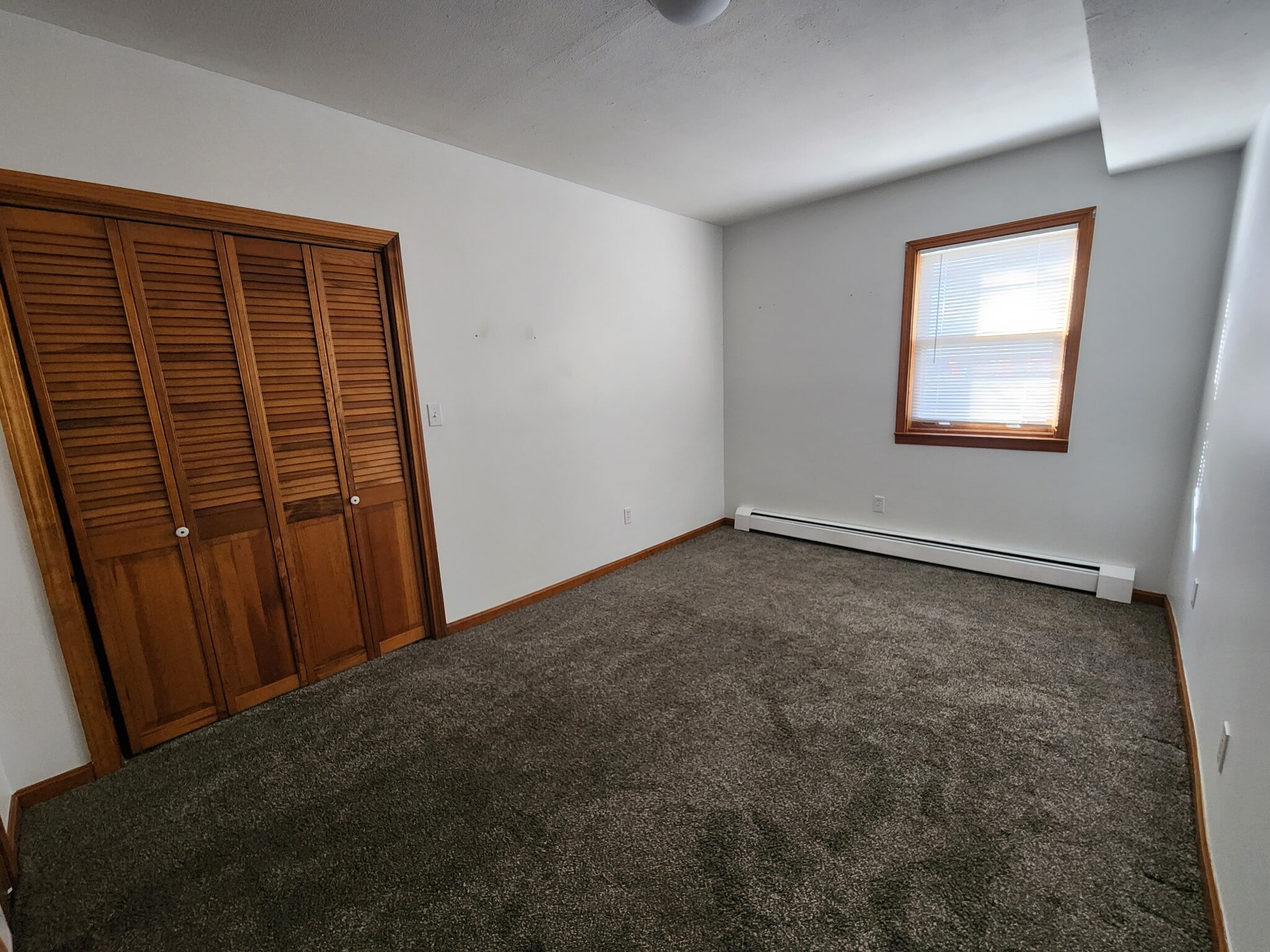 Building Photo - 31 Elm St