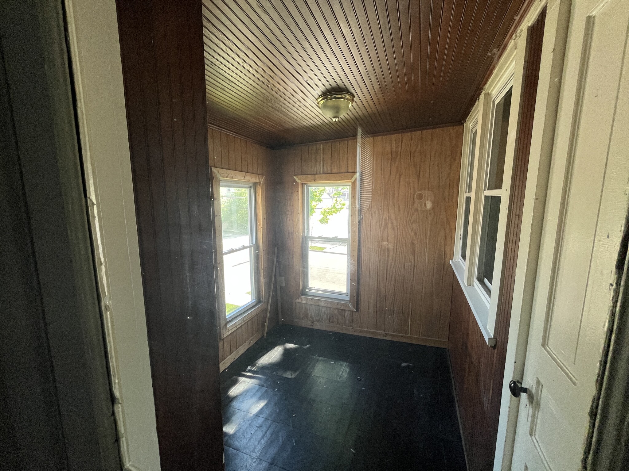 Building Photo - 2642 S Clement Ave