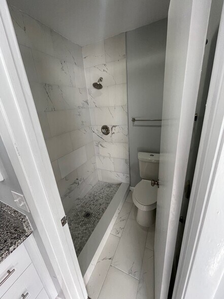 Building Photo - 11112 Essex Ridge Ct