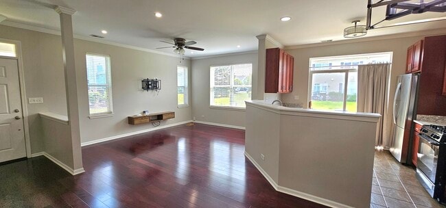 Building Photo - 481 Silver Charm Dr