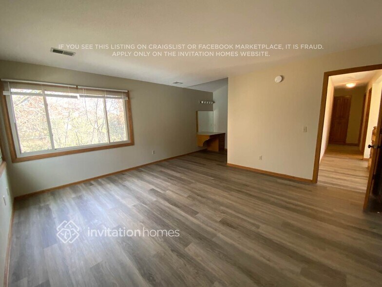 Building Photo - 14371 Raven St NW