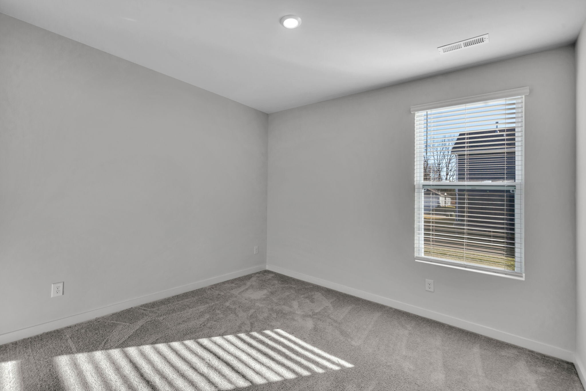 Building Photo - 361 Euclid Dr