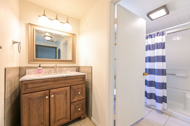 Building Photo - Spacious + Private 2BR/1BA in the Beautiful Golden, CO! Secluded AND Conveniently Located