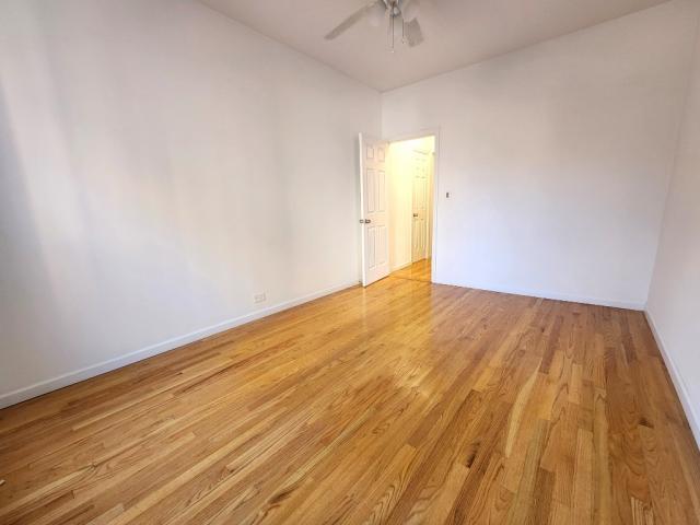 Building Photo - 1 bedroom in SUNNYSIDE NY 11104