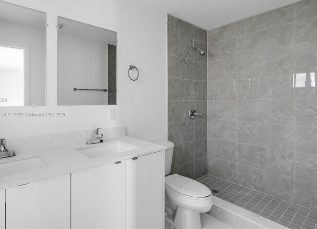 Building Photo - 152 NW 18th St