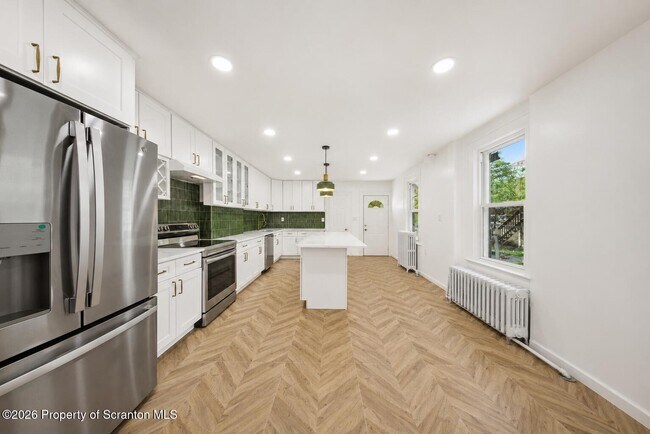 Building Photo - 1312 N Washington Ave
