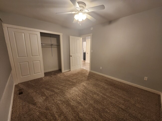 Building Photo - 1717 D St