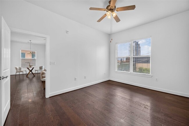 Building Photo - 1010 Rosine St