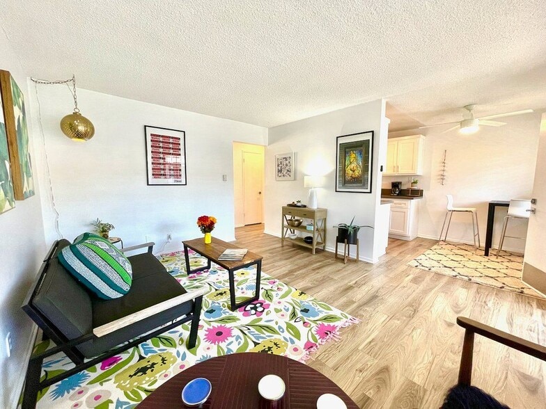 Building Photo - 315 Junipero Ave